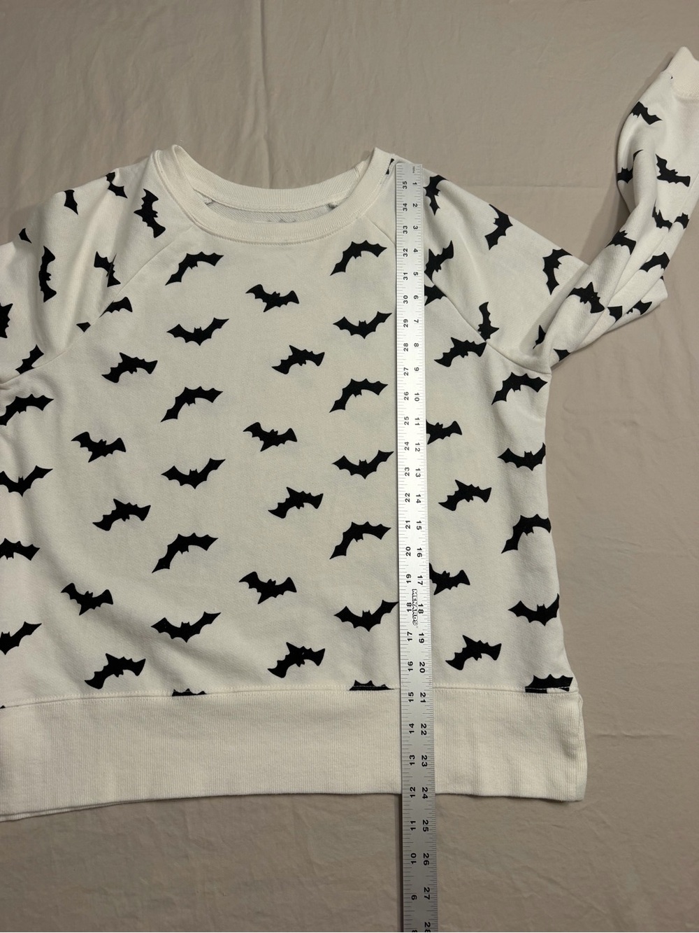 Grayson Threads Bat Print Sweatshirt XL White Black - Picture 6 of 7